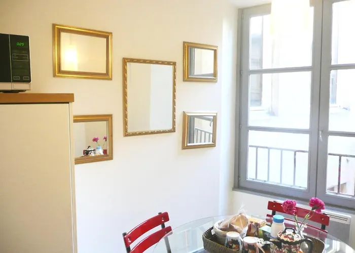La Maison Debourg