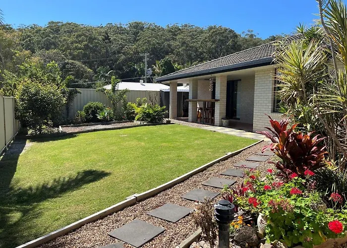 35 Rumbalara Avenue Rainbow Beach Pool Aircon Pets Welome