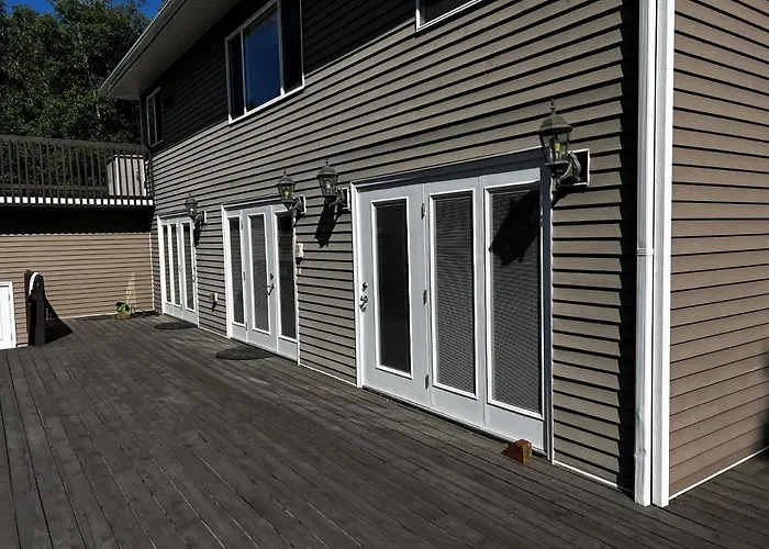 Newly Remodeled Spacious Units, Minutes From Mountains, Inlet, Downtown And Airport