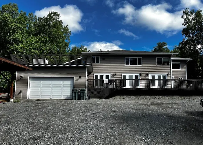 Newly Remodeled Spacious Units, Minutes From Mountains, Inlet, Downtown And Airport