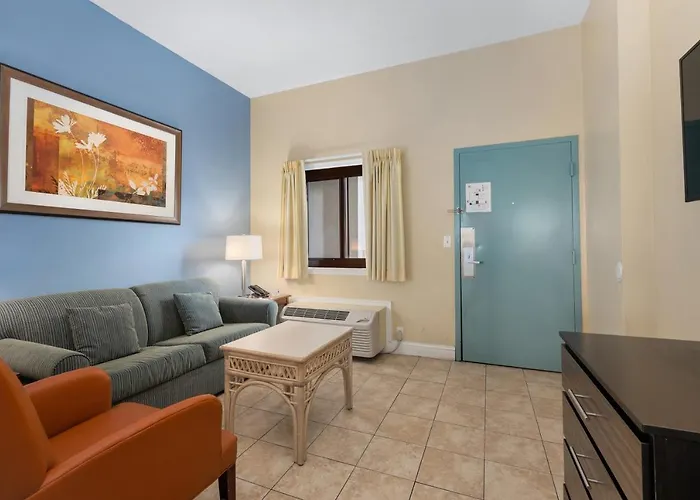 Coastal Palms Inn And Suites