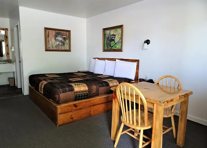 Eagle'S Nest Motel