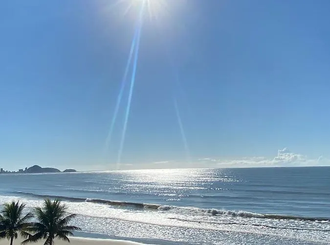 Apt com vista para o mar e churrasqueira