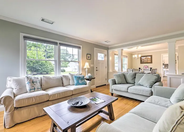 Charming Old Saybrook Cottage < 1 Mi To Beach