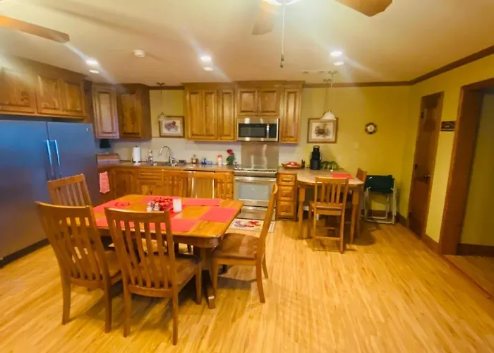 Resort Lodging At Venice Marina W/ Wifi + Private Dock