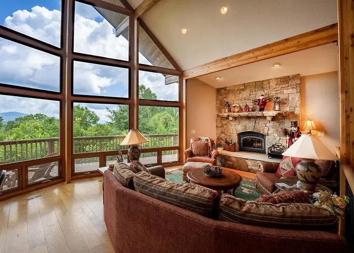 --Mountain Chalet Getaway With Breathtaking View Next To Tail Of Dragon--