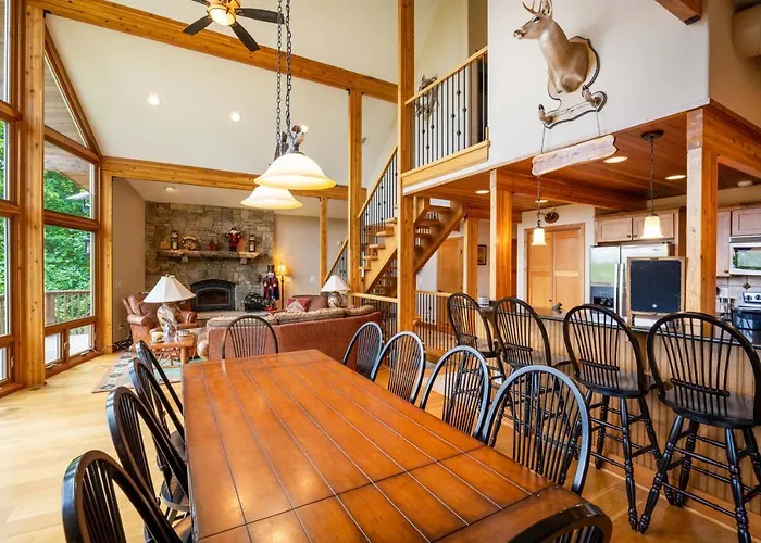 --Mountain Chalet Getaway With Breathtaking View Next To Tail Of Dragon--