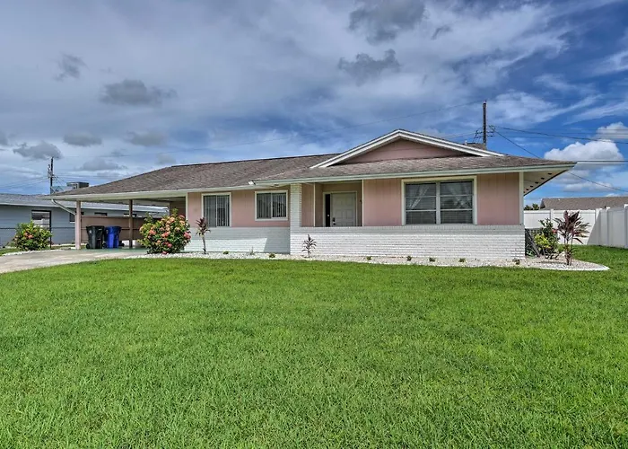Pool Access: Ranch-Style House In Sun City Center