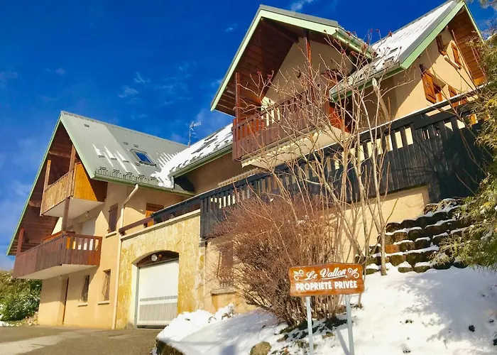 Villard-De-Lans : Apt 3 Pieces, Terrasse, Animaux Ok, Parking, Wifi
