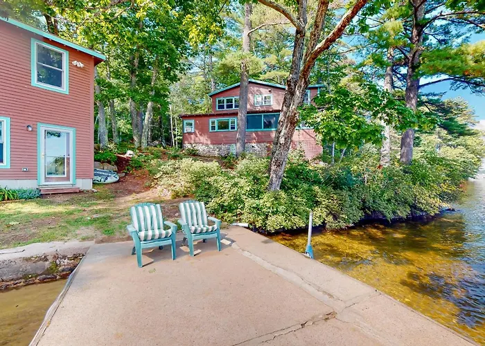 Lakefront Retreat