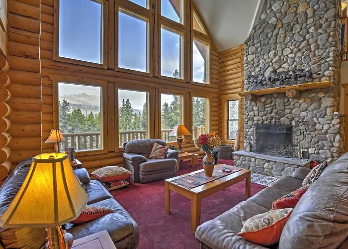 Expansive Alma Cabin W/ Hot Tub & Mountain Views!