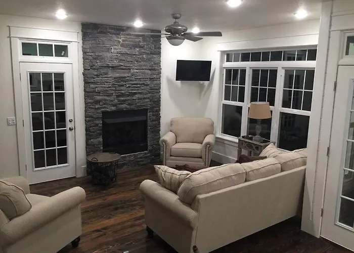Primrose Cottage - Private Lake, Hot Tub, Atv Trails
