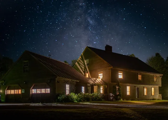 Mtn Views: Colonial Home On Kingdom Trails!