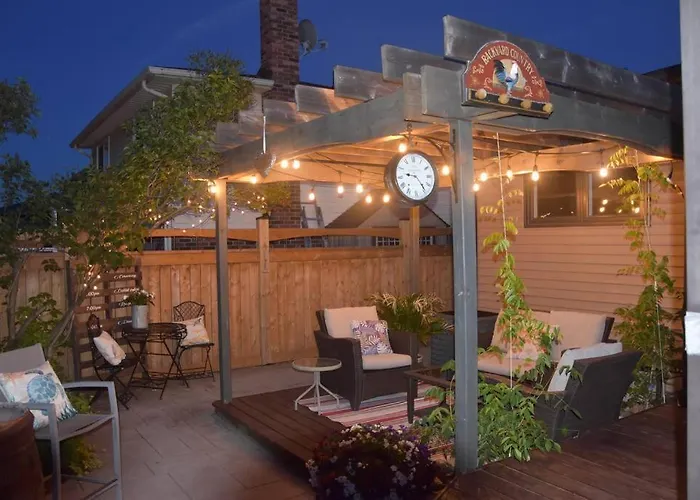 Cozy Suite With Hot Tub & Highspeed Internet