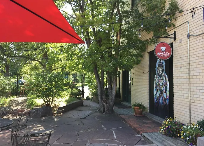 Cozy Retreat - Walk To Unc - Free Cruiser Bikes
