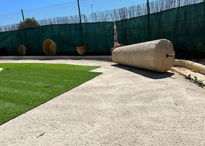 Villa Rural Con Amplia Piscina
