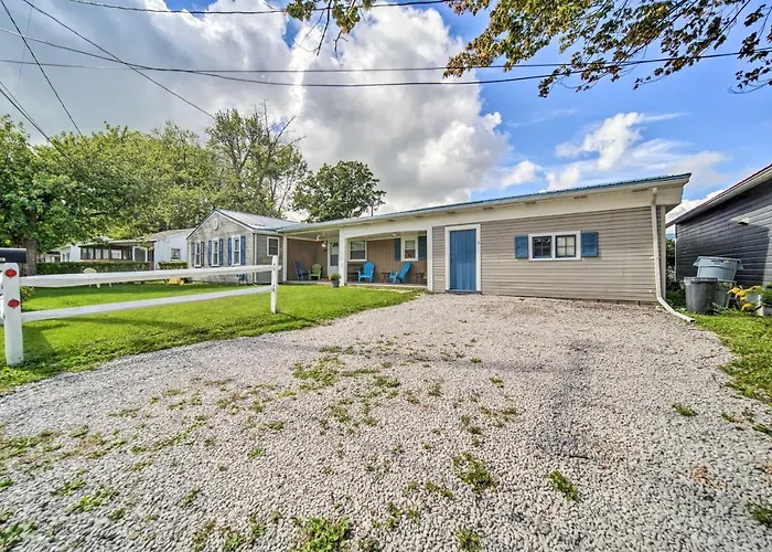 Spacious Geneva House < .5 Mi To The Strip!
