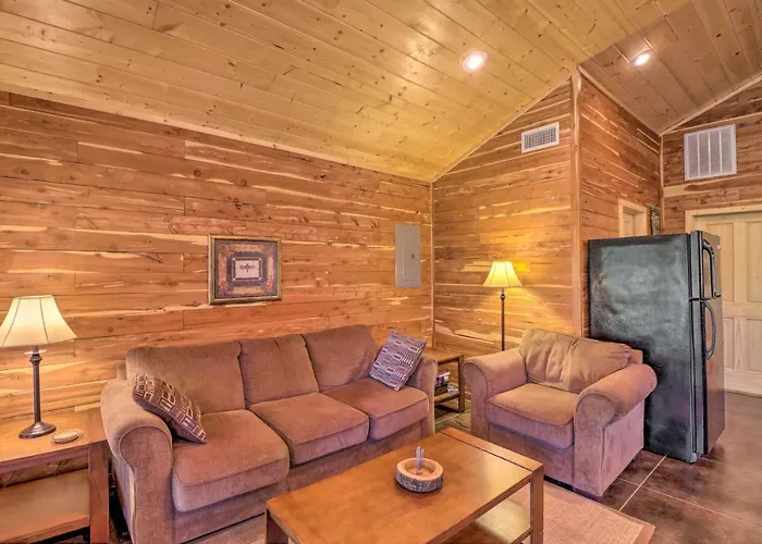 Heber Springs Cabin W/ Deck + River Views!