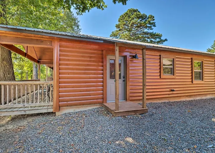 Heber Springs Cabin W/ Deck + River Views!