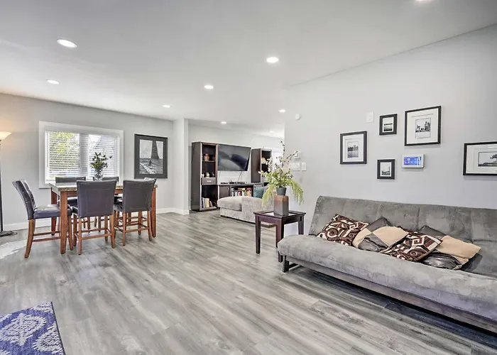 Long Branch Getaway: Grill, 1 Block To Beach!