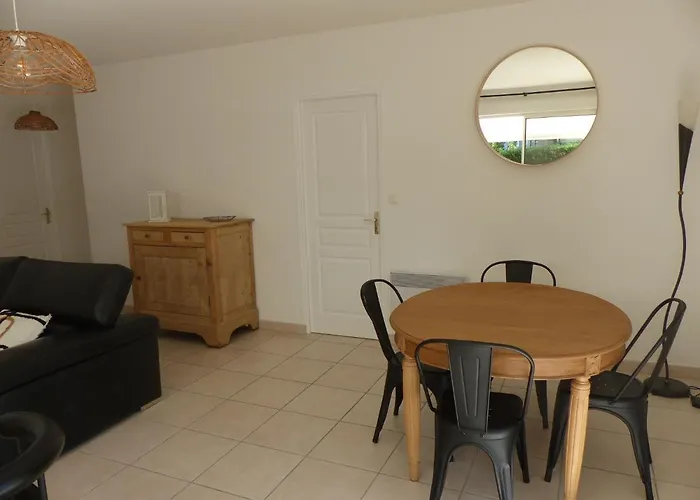 Villa 200 Metres De La Plage Deux Chambres 5 Couchages