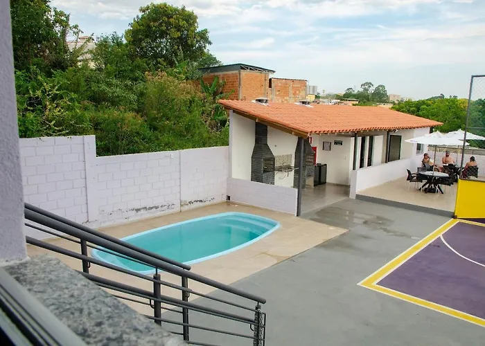 AP c GARAGEM 900m do centro MUITO AREJADO 6 andar, prédio com piscina e academia