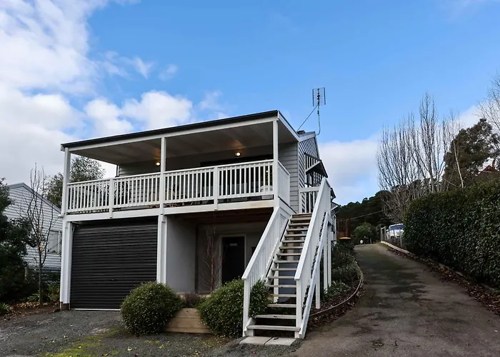 Hidden Gem ~ Luxury Cottage Near Lake Daylesford