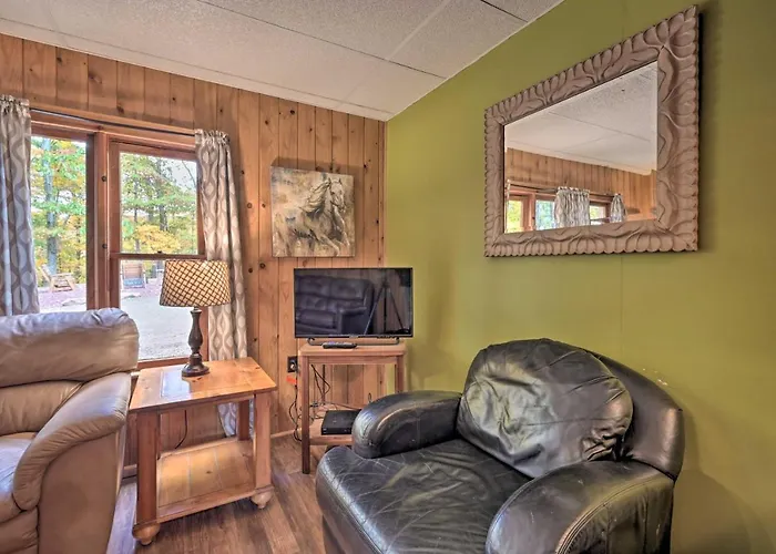1 Mi To Raystown Lake: 'Clint Eastwood' Cabin