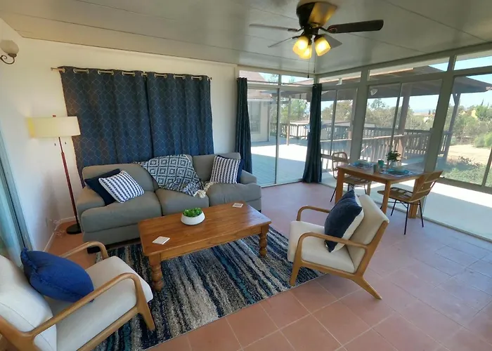 Sommer Hus-Best Value In Southern California Wine Country