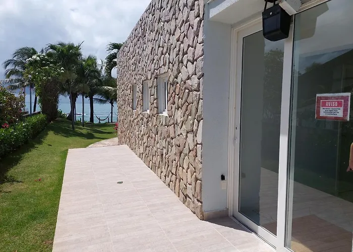 Apartamento 2 Quartos Pé na Areia