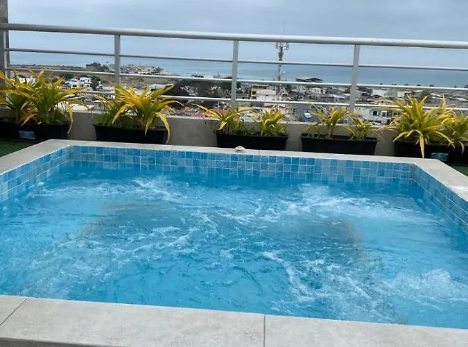 Alquilo Hermoso Departamento En Salinas, Ecuador