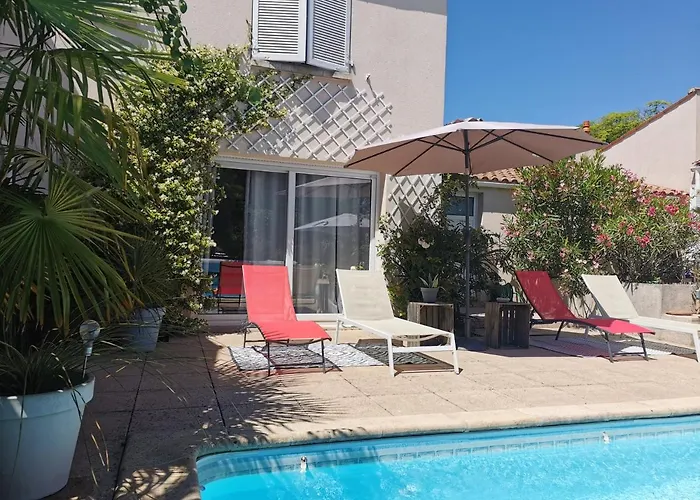 Gites, Chambres D'Hotes La Maison D'Amis