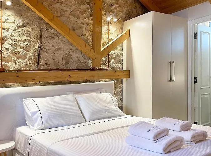 Blue Domino Luxury City Villa Patras