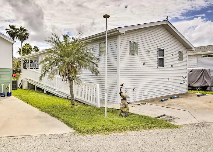 Waterfront Port Isabel Getaway: Bring Your Pet!