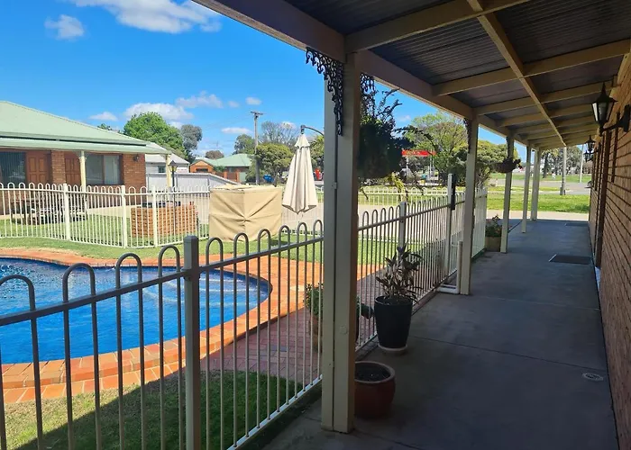 Regency Court Motel