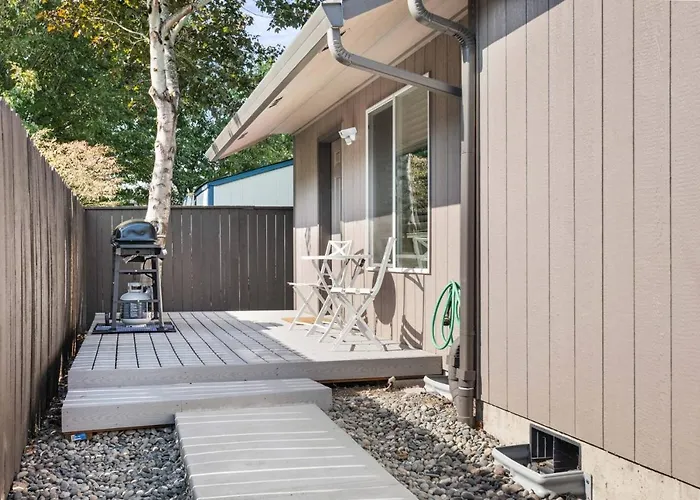 Mill Plain Retreat