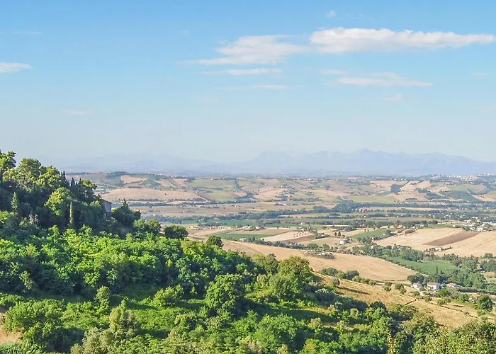 Lovely Home In Porto Recanati With Wifi