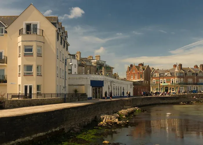 1 Quayside Court
