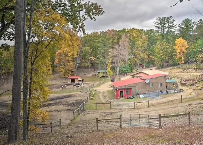 1 Mi To Raystown Lake: 'Clint Eastwood' Cabin