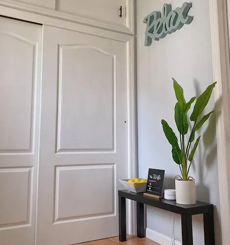 Private Apt King Suite, L.I, Ny-Hamptons To Nyc