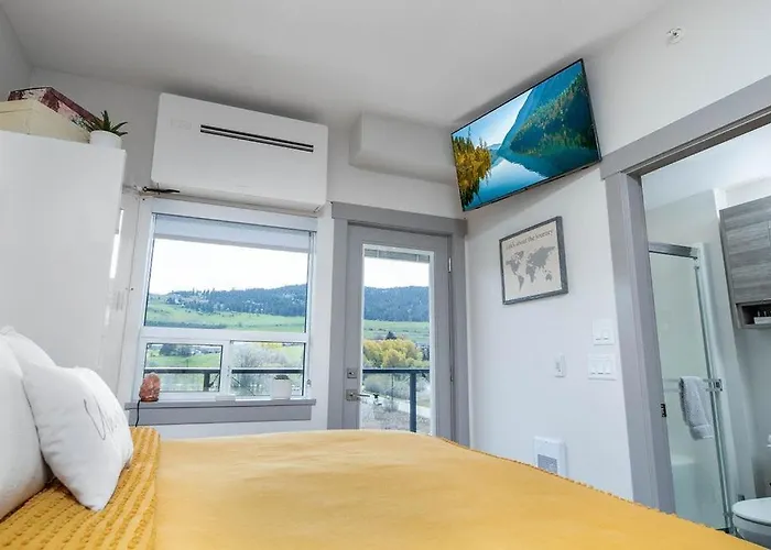 Top Floor On Okanagan Lake With Ac & Heated Pool