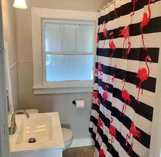 Spanish Town / Downtown Apartment
