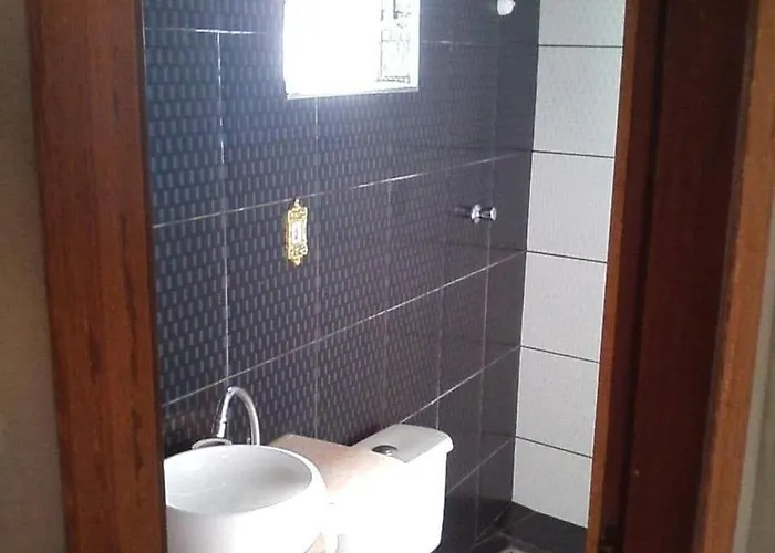 Raízes de Afrodite quartos