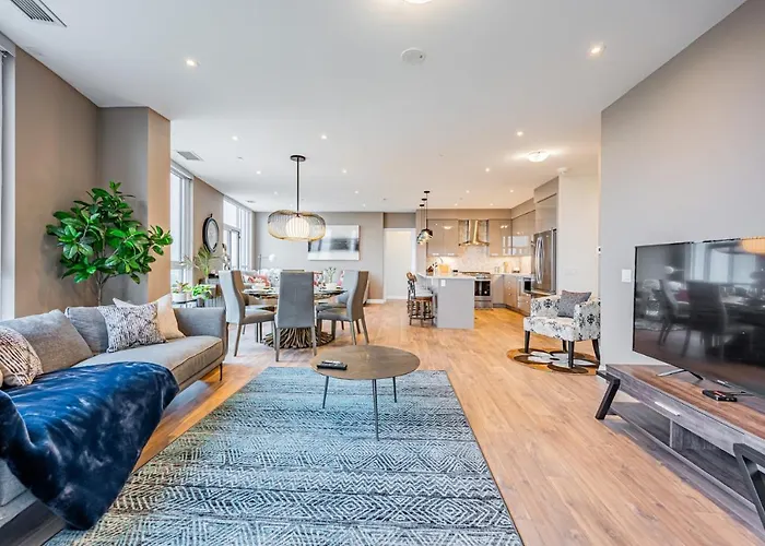Amazing 3 Bed 4 Bath Penthouse With Roof Top Terrace Close To Airport