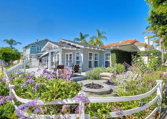 Walk To Beach, Ac, Firepit, Grill