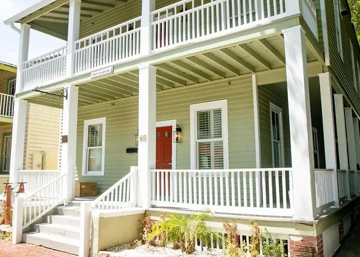 Pomar House