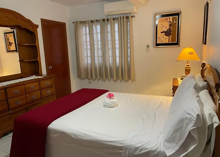 Luxurious One And Two Bedroom Villa