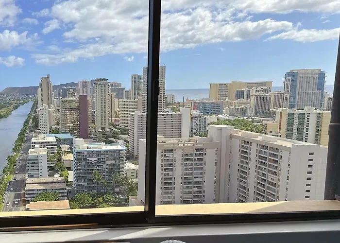 Waikiki Condo High Floor Views Beaches Convention Center