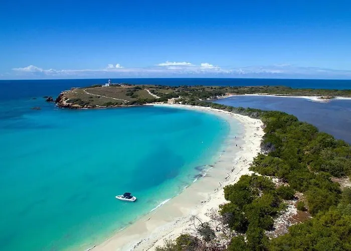 2-Br Modern Oceanfront Apt Steps From Playa Sucia