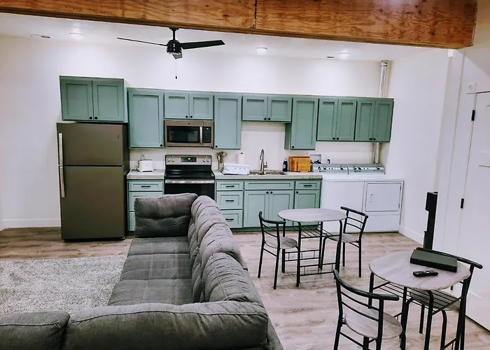 Sevier River Farmhouse 2